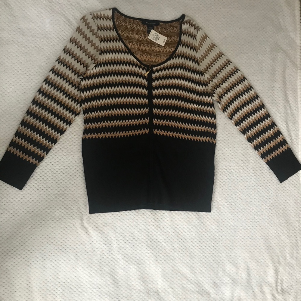 Low cut zip up Cardigan NWT